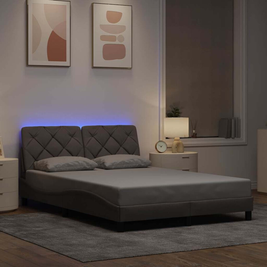 vidaXL Bedframe met LED zonder matras 140x190 cm stof taupe vidaXL Bedframe met LED zonder matras 140x190 cm stof taupe afbeelding 1