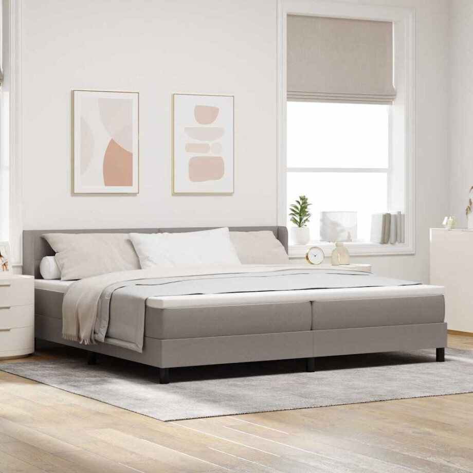 vidaXL Boxspringbed met hoofdeinde Taupe 200 x 200 cm Stof vidaXL Boxspringbed met hoofdeinde Taupe 200 x 200 cm Stof afbeelding 1