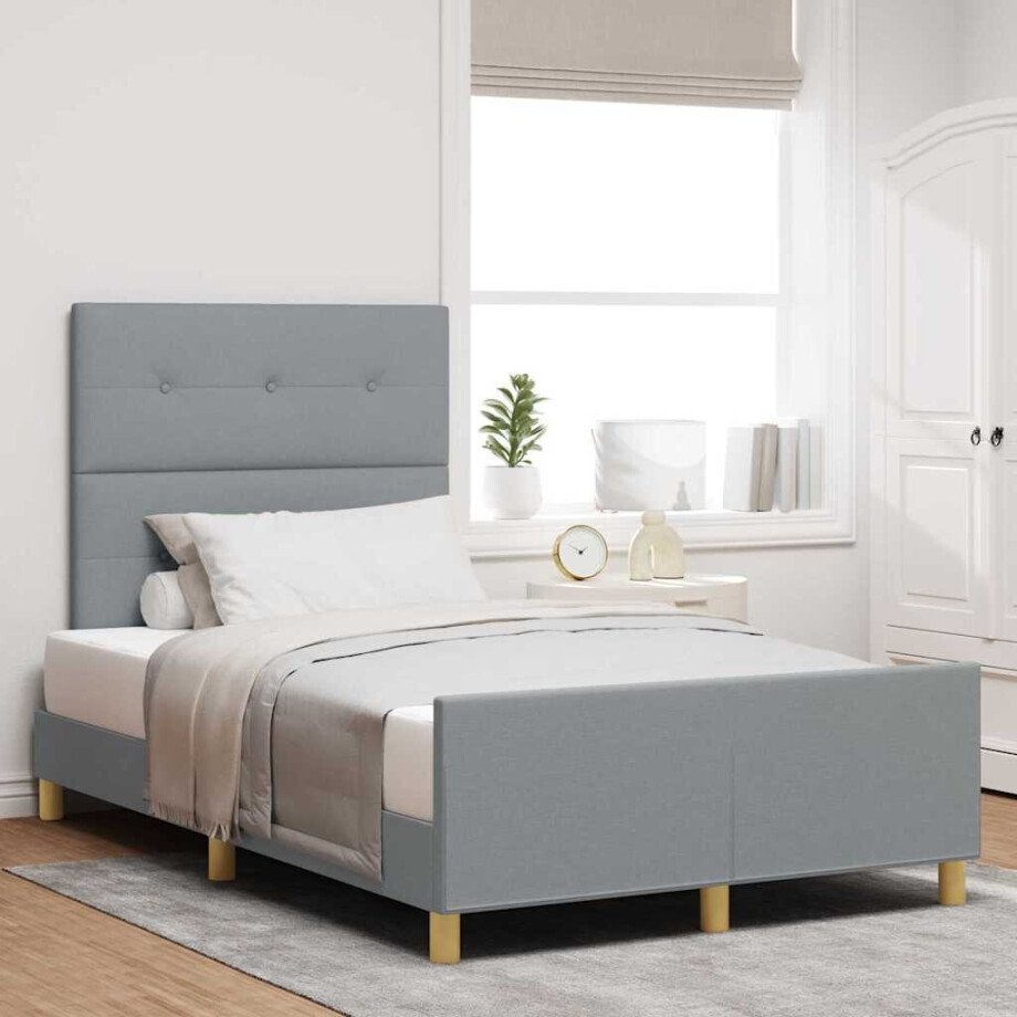 vidaXL Bedframe met hoofdeinde Lichtgrijs 120 x 200 cm Stof vidaXL Bedframe met hoofdeinde Lichtgrijs 120 x 200 cm Stof afbeelding 1