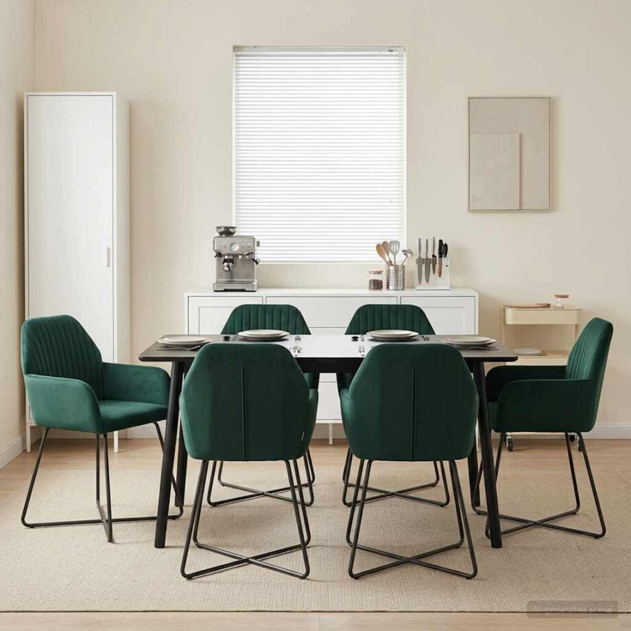 vidaXL Eettafelstoelen 4 pcs fluweel Donkergroen 55 x 50 x 84 cm vidaXL Eettafelstoelen 4 pcs fluweel Donkergroen 55 x 50 x 84 cm afbeelding 1