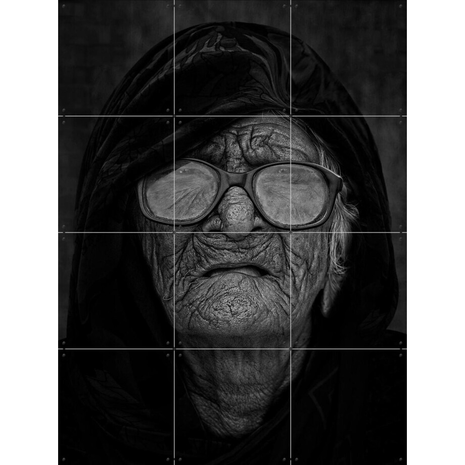 IXXI Grandma, Sayyed Nayyer Reza & Various - 60 x 80 cm - Gratis ophangtool - Grote wanddecoratie en posters - Vintage, Klassiek, Fotografie afbeelding 1