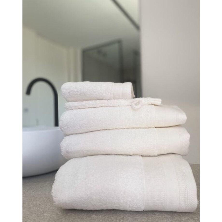 De Witte Lietaer excellence handdoek vanilla 50/100 De Witte Lietaer excellence handdoek vanilla 50/100 afbeelding 1