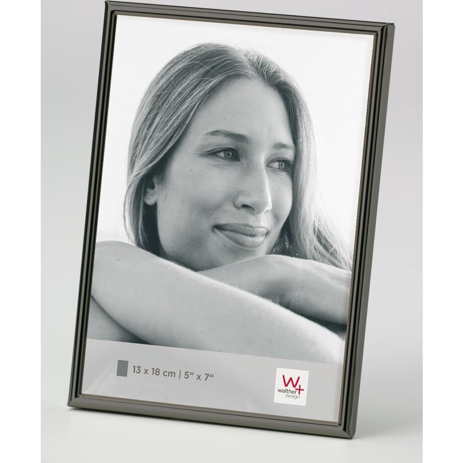 Walther Chloe - Fotolijst - Fotoformaat 13x18 cm - Antraciet Walther Chloe - Fotolijst - Fotoformaat 13x18 cm - Antraciet afbeelding 1