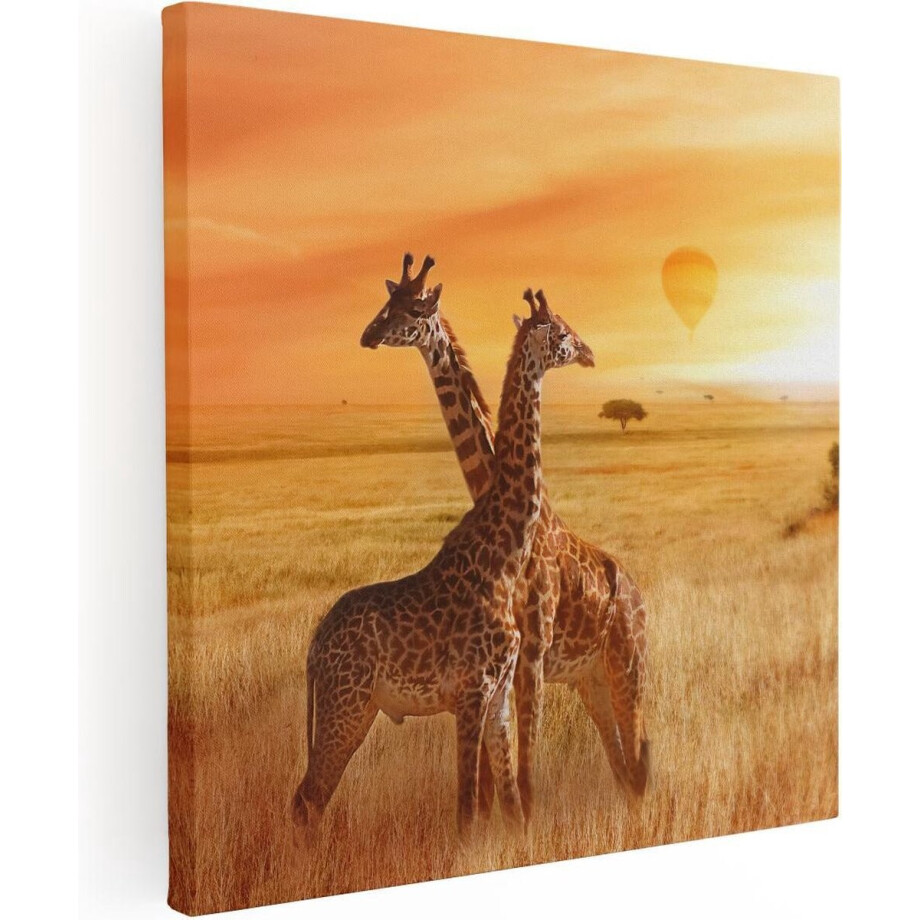 Artaza Canvas Schilderij Twee Giraffen Met Twee Oranje Luchtballonnen - 80x80 - Groot - Foto Op Canvas - Canvas Print afbeelding 1