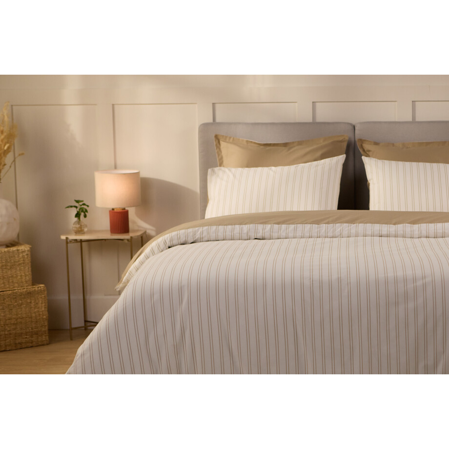 Emma Percal Dekbedovertrek 200x200 cm Beige Banden & Beige Emma Percal Dekbedovertrek 200x200 cm Beige Banden & Beige afbeelding