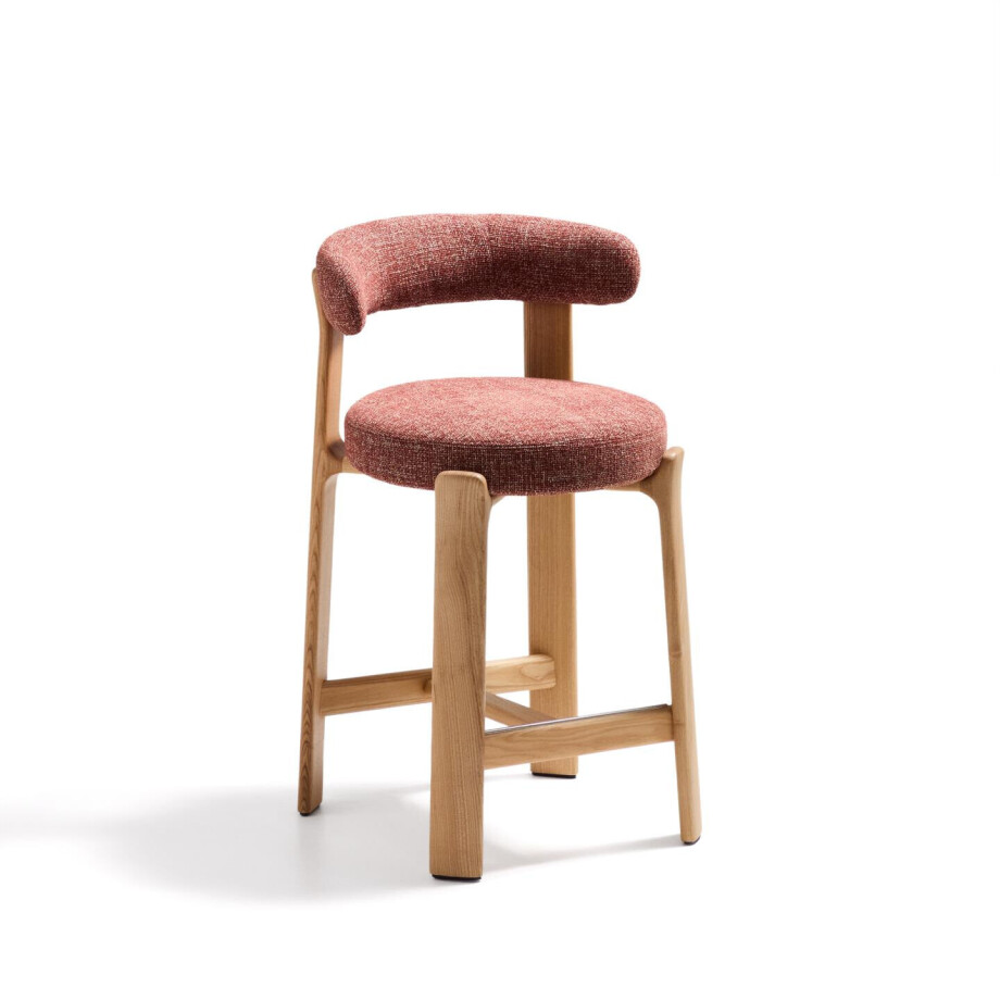 Kave Home Barkruk 'Granite' Chenille en essenhout, kleur Terracotta/Naturel (zithoogte 65cm) afbeelding 1