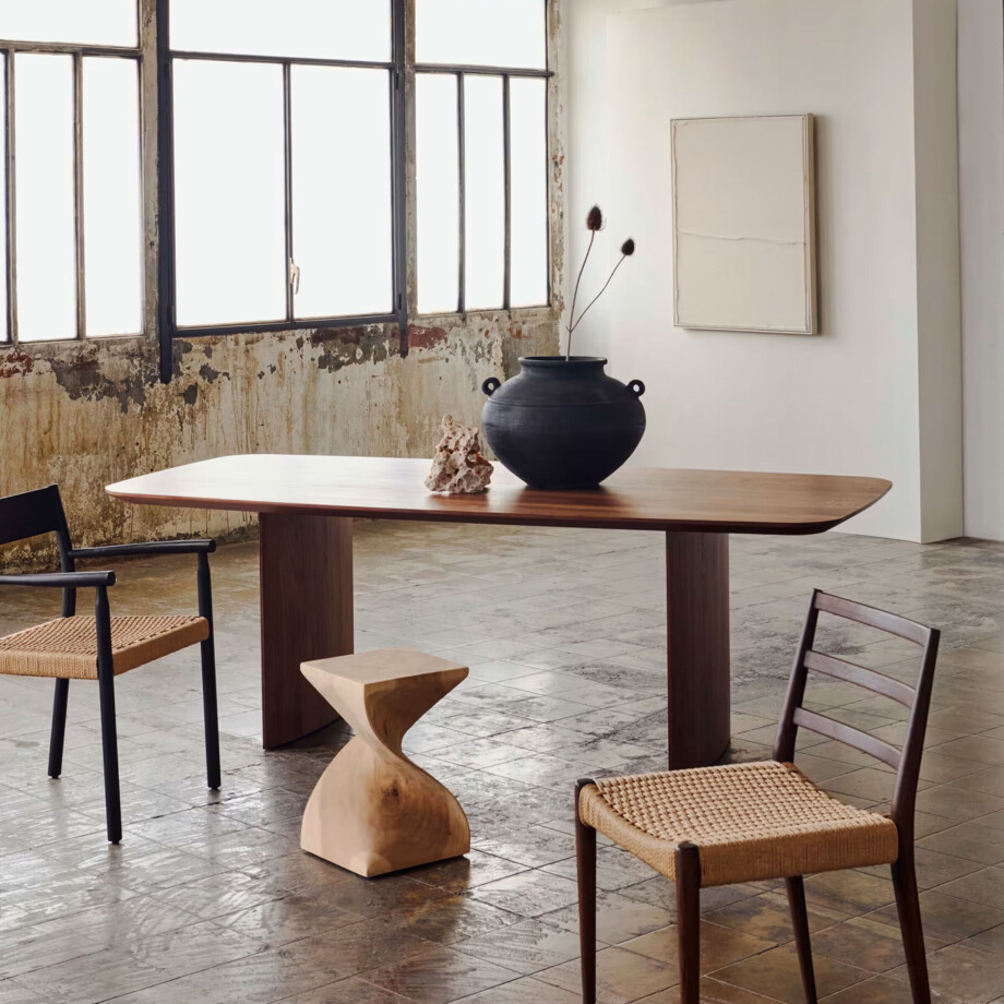 Kave Home Eettafel 'Litto' Deens ovaal, Walnoot, 200 x 100cm Kave Home Eettafel 'Litto' Deens ovaal, Walnoot, 200 x 100cm afbeelding