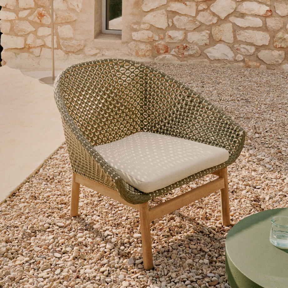 Kave Home Outdoor Fauteuil 'Olbia' Rattan en Teakhout Kave Home Outdoor Fauteuil 'Olbia' Rattan en Teakhout afbeelding 1