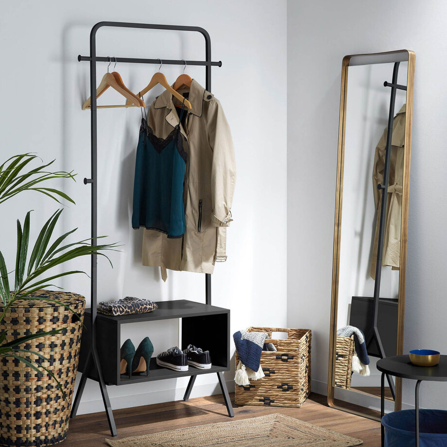 Kave Home Kledingrek 'Celise' kleur Zwart Kave Home Kledingrek 'Celise' kleur Zwart afbeelding