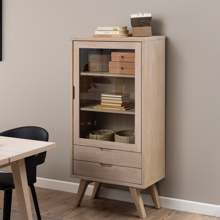 Bendt Vitrinekast 'Mads' 145 x 72cm, licht eikenfineer Bendt Vitrinekast 'Mads' 145 x 72cm, licht eikenfineer afbeelding 1