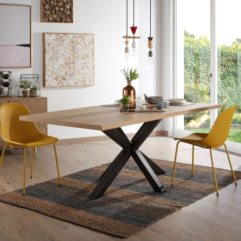 Kave Home Eettafel 'Argo' Zwart/Eiken, 180 x 100cm Kave Home Eettafel 'Argo' Zwart/Eiken, 180 x 100cm afbeelding
