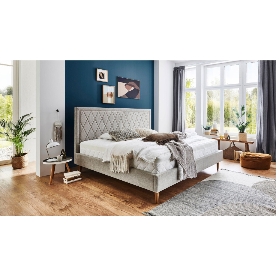 ATLANTIC home collection Gestoffeerd bed Paulin met doorgestikt hoofdbord afbeelding 1