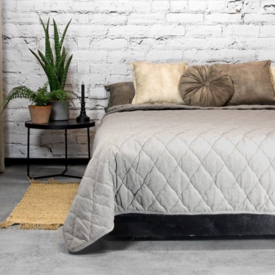 Bedsprei Jenny - Grijs - 240x280cm Van Unique Living Microvezel - Dekbed-Discounter.nl Bedsprei Jenny - Grijs - 240x280cm Van Unique Living Microvezel - Dekbed-Discounter.nl afbeelding 1