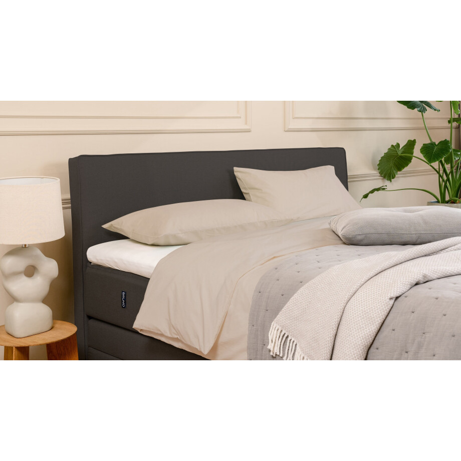 BRUNO kussenslopen - Hoogste kwaliteit door Europese productie in Portugal. BRUNO kussenslopen - Hoogste kwaliteit door Europese productie in Portugal. afbeelding 1