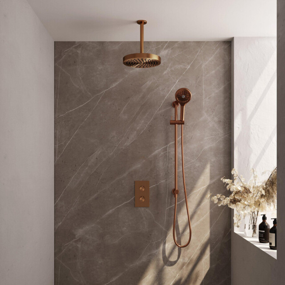 BRAUER Stripe Thermostatische Inbouw Regendouche - 3-weg - rechthoekig - 25cm douchekop - plafondarm - 3-standen handdouche - doucheslang - geïntegreerde glijstang - koper geborsteld PVD 5-GK-411 BRAUER Stripe Thermostatische Inbouw Regendouche - 3-weg - rechthoekig - 25cm douchekop - plafondarm - 3-standen handdouche - doucheslang - geïntegreerde glijstang - koper geborsteld PVD 5-GK-411 afbeelding 1