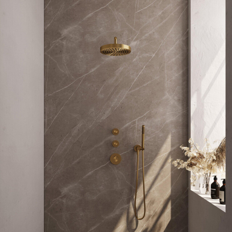 BRAUER Stripe Thermostatische Inbouw Regendouche - SET 02 - 25cm douchekop - gebogen muurarm - staaf handdouche - doucheslang - wandaansluitbocht - goud geborsteld PVD 5-GG-367 BRAUER Stripe Thermostatische Inbouw Regendouche - SET 02 - 25cm douchekop - gebogen muurarm - staaf handdouche - doucheslang - wandaansluitbocht - goud geborsteld PVD 5-GG-367 afbeelding 1