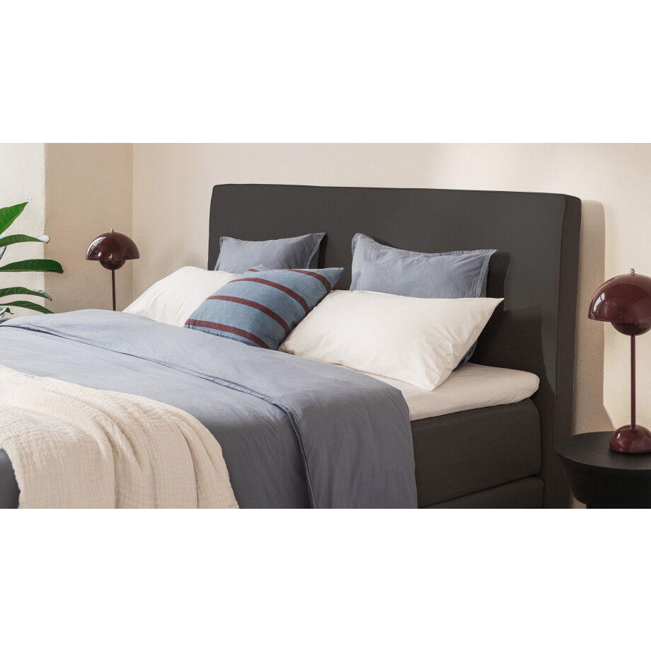 BRUNO Premium Boxspring 200x200cm in Zwart / Antraciet | Matrashardheid: Links H3 / Rechts H3 | Meervoudig bekroond voor design en kwaliteit afbeelding 1