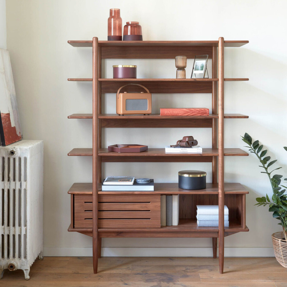 Kave Home Wandkast 'Carolin' Notenhout 169 x 130cm afbeelding 