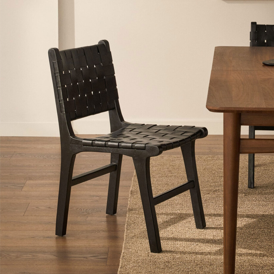 Kave Home Eetkamerstoel 'Calixta' Mahoniehout en leer, kleur Zwart afbeelding 1