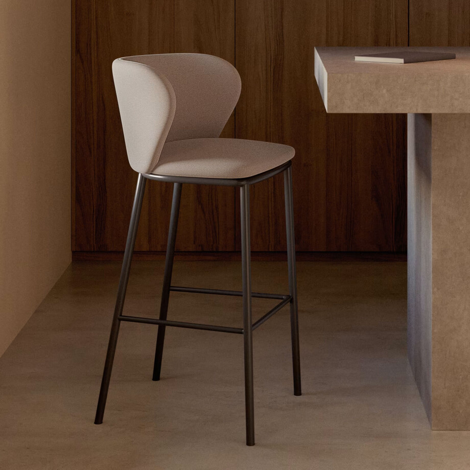 Kave Home Barkruk 'Ciselia' Chenille, kleur Beige (zithoogte 75cm) Kave Home Barkruk 'Ciselia' Chenille, kleur Beige (zithoogte 75cm) afbeelding 1