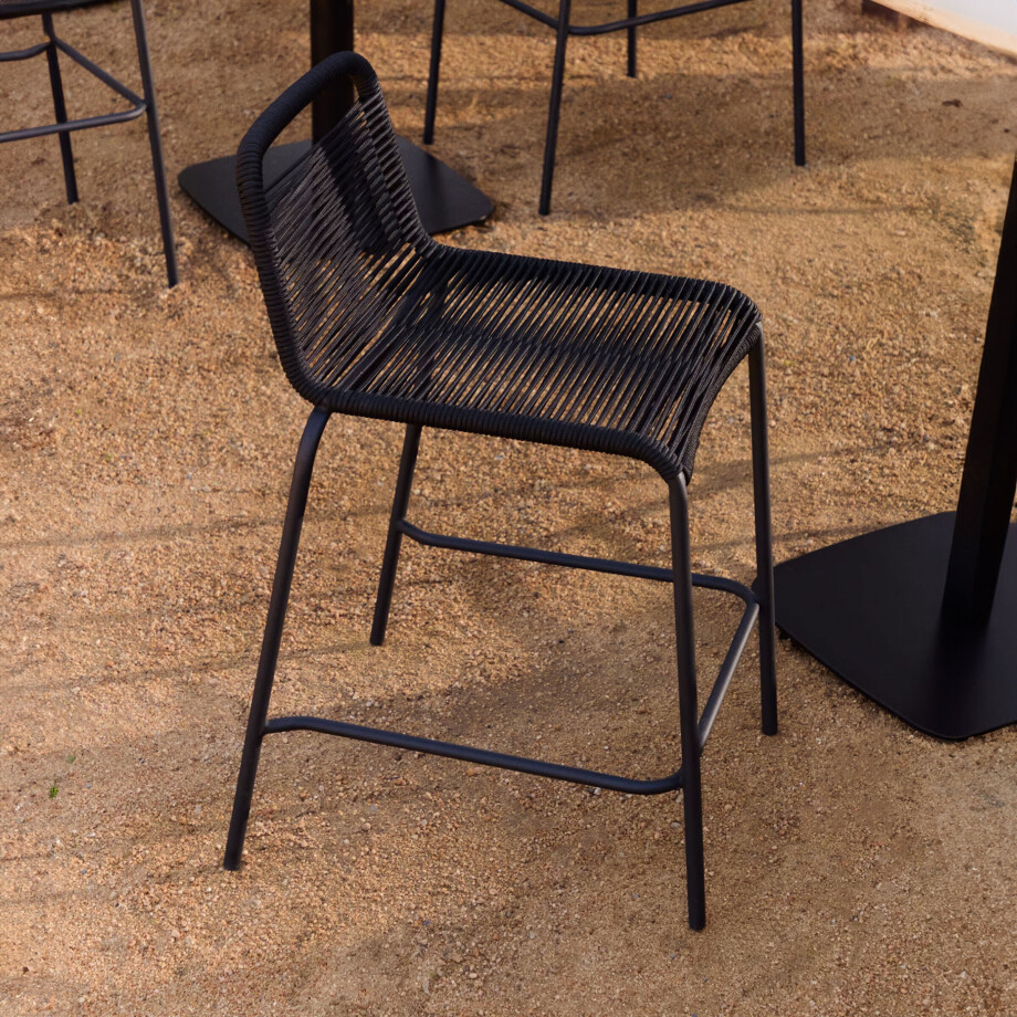 Kave Home Outdoor Barkruk 'Lambton' kleur Zwart (zithoogte 62cm) afbeelding 1