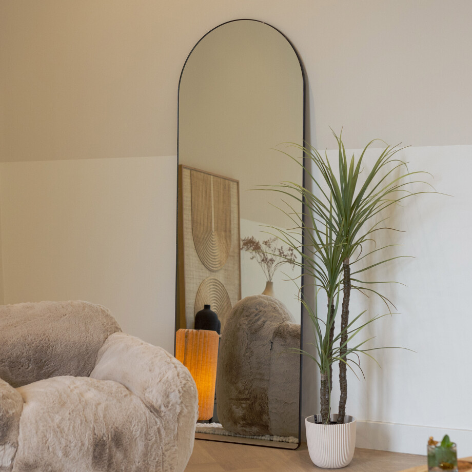 Nohr Spiegel 'Cheryll' 193 x 66cm gebogen, kleur zwart afbeelding 1