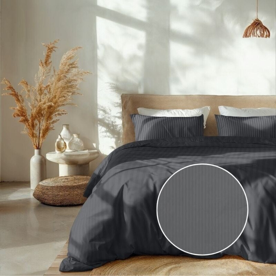 Dekbedovertrek Katoen-Satijn - Banda - Antraciet - Tweepersoons (200x200 Cm) - Antraciet Katoen-satijn - Strepen - Heckett Lane - Dekbed-Discounter.nl Dekbedovertrek Katoen-Satijn - Banda - Antraciet - Tweepersoons (200x200 Cm) - Antraciet Katoen-satijn - Strepen - Heckett Lane - Dekbed-Discounter.nl afbeelding 1