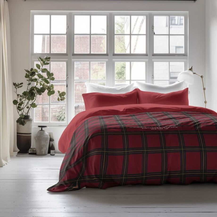 Dekbedovertrek McGregor - Greenwich Kilt - Lits-Jumeaux (240x220 Cm) - Rood & Meerkleurig Microvezel - Strepen - McGregor - Dekbed-Discounter.nl Dekbedovertrek McGregor - Greenwich Kilt - Lits-Jumeaux (240x220 Cm) - Rood & Meerkleurig Microvezel - Strepen - McGregor - Dekbed-Discounter.nl afbeelding 1