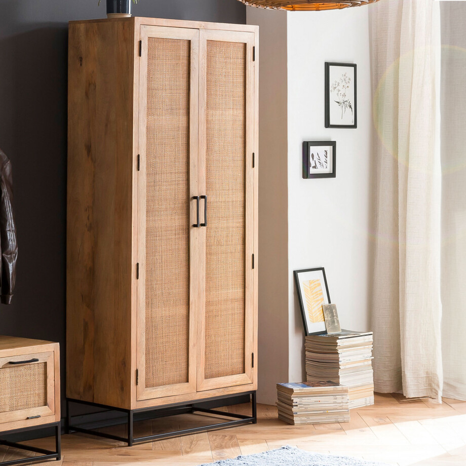 Artistiq Kledingkast 'Denice' Mangohout en rotan, 180 x 80cm Artistiq Kledingkast 'Denice' Mangohout en rotan, 180 x 80cm afbeelding