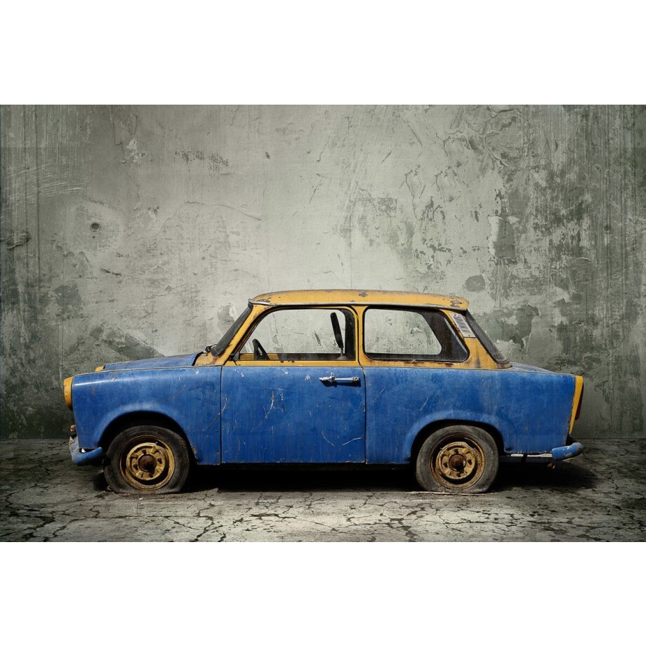 Papermoon Fotobehang Vintage roestige auto Vliesbehang, eersteklas digitale print afbeelding 1