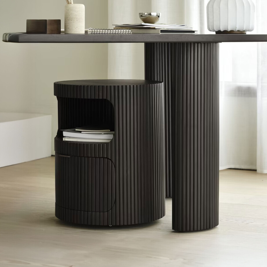 Ethnicraft Ladekast 'Boomerang' Gevernist Mahoniehout, Met 1 lade Ethnicraft Ladekast 'Boomerang' Gevernist Mahoniehout, Met 1 lade afbeelding 1