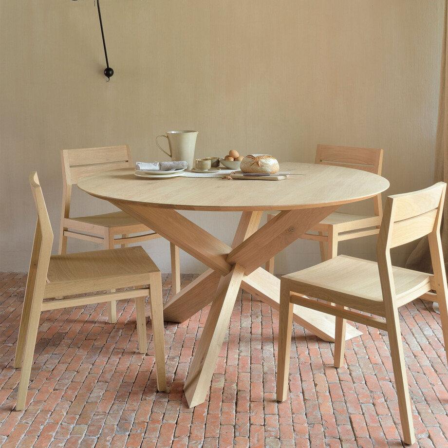 Ethnicraft Ronde Eettafel 'Circle' Gevernist Eikenhout, 136cm afbeelding 