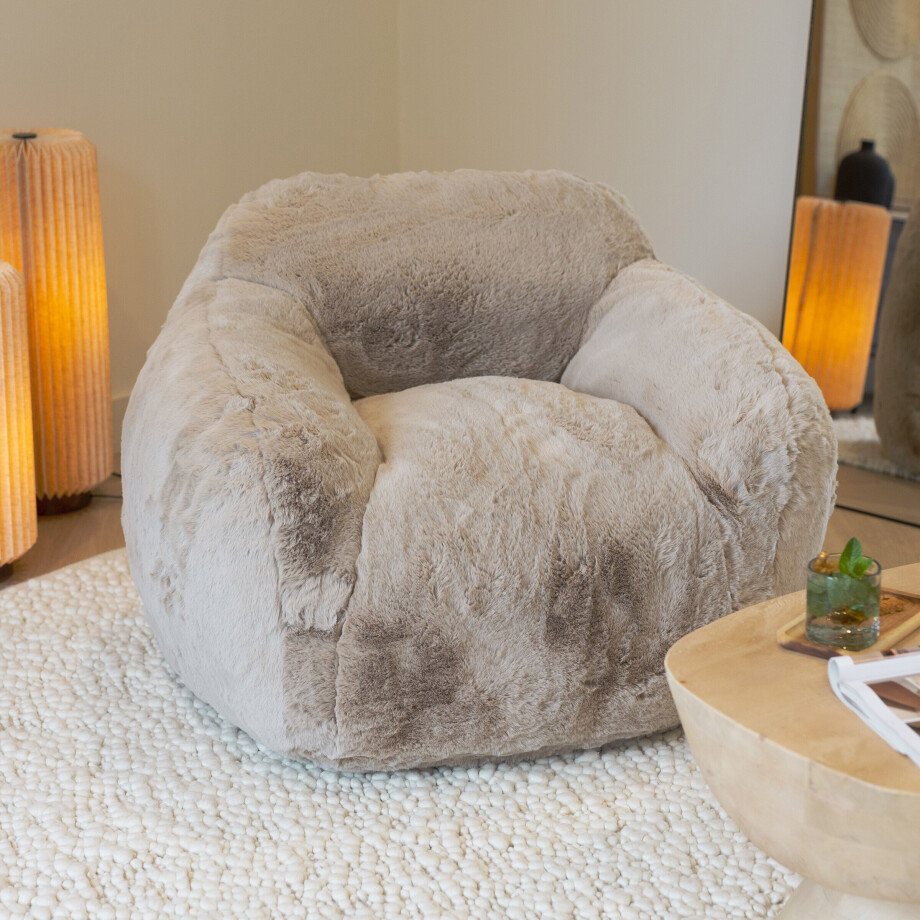By-Boo Fauteuil 'Hug' Fluffy, kleur Taupe afbeelding 1