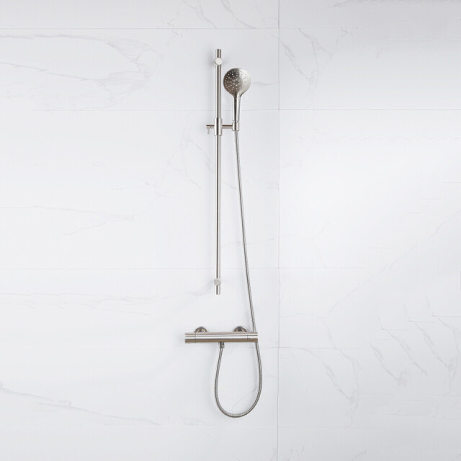 Fortifura Calvi douchekraan met glijstangset met ronde handdouche, metalen doucheslang Geborsteld RVS PVD (RVS) SW1413851/SW799447/SW706208/SW377862 Fortifura Calvi douchekraan met glijstangset met ronde handdouche, metalen doucheslang Geborsteld RVS PVD (RVS) SW1413851/SW799447/SW706208/SW377862 afbeelding 1