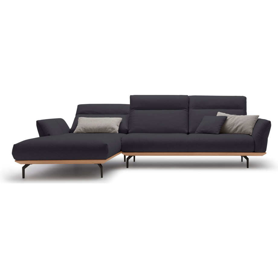 Hülsta Sofa Hoekbank Hs.460 Sokkel in eiken, onderstel in umbra grijs, breedte 318 cm afbeelding 1