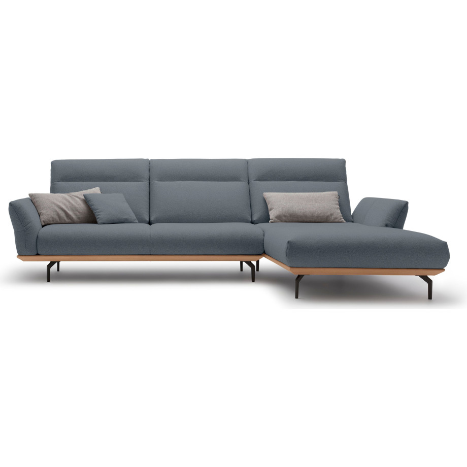 Hülsta Sofa Hoekbank Hs.460 Sokkel in eiken, onderstel in umbra grijs, breedte 318 cm afbeelding 