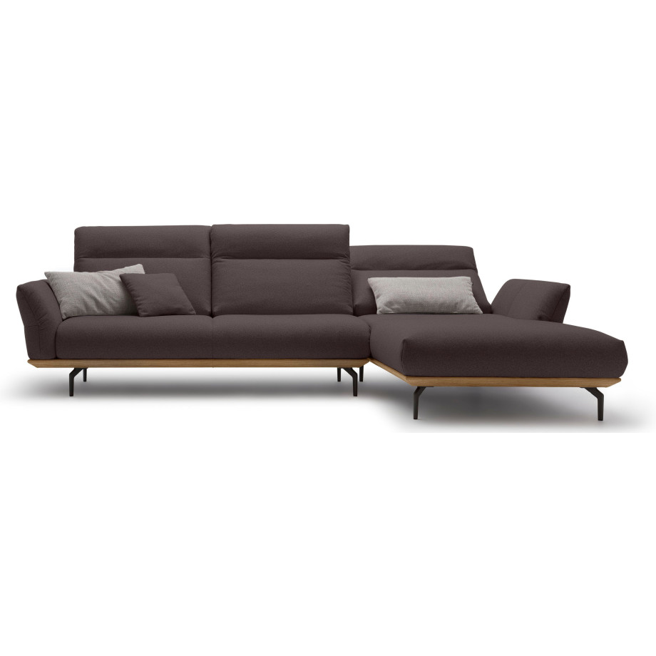 Hülsta Sofa Hoekbank Hs.460 Sokkel in walnotenhout, onderstel in umbra grijs, breedte 318 cm afbeelding 1