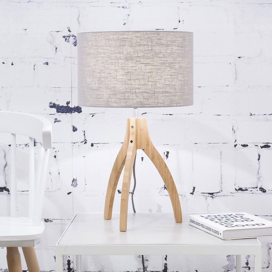Good&Mojo Tafellamp 'Annapurna' Bamboe en Eco linnen, kleur Lichtgrijs Good&Mojo Tafellamp 'Annapurna' Bamboe en Eco linnen, kleur Lichtgrijs afbeelding 1