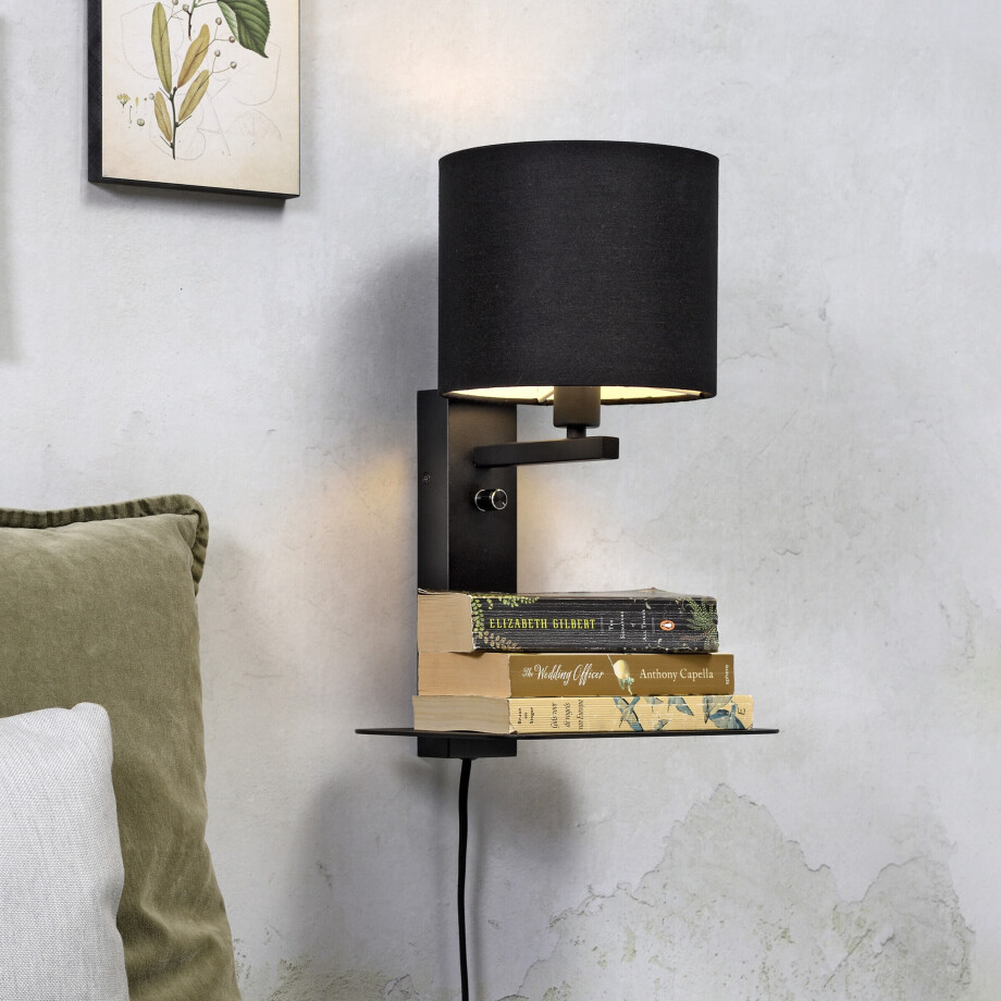 its about RoMi Wandlamp 'Florence' Met plank en USB, kleur Zwart afbeelding 1