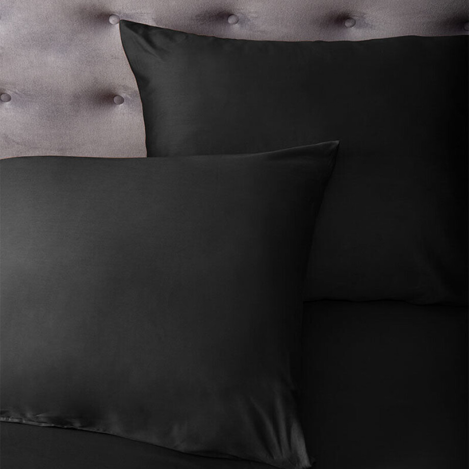 Kussensloop Satijn Zwart: 2-PACK - Dekbed Discounter - 60x70 Cm - Katoen-satijn - Dekbed-Discounter.nl Kussensloop Satijn Zwart: 2-PACK - Dekbed Discounter - 60x70 Cm - Katoen-satijn - Dekbed-Discounter.nl afbeelding 1