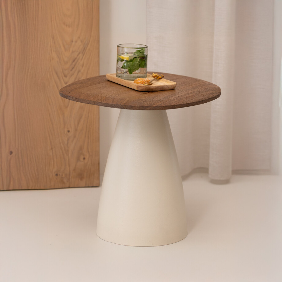 Sohome Organische Bijzettafel 'Madin' Mangohout, 50cm Sohome Organische Bijzettafel 'Madin' Mangohout, 50cm afbeelding