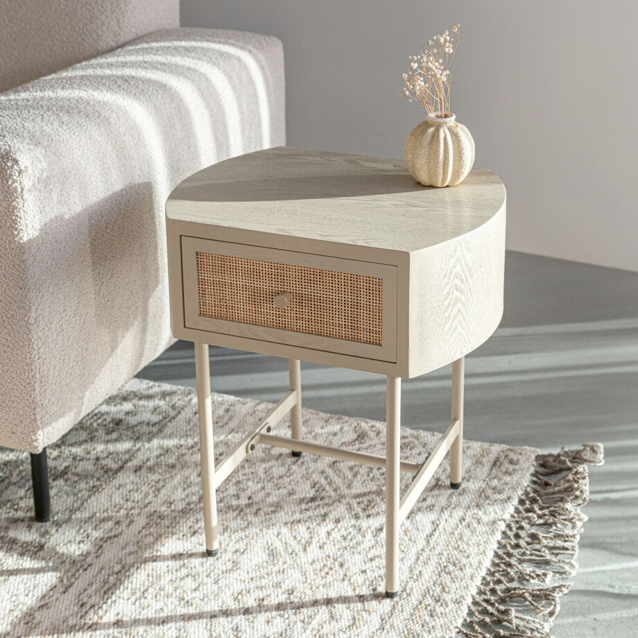 ZILT Bijzettafel / Nachtkastje 'Meja' Rattan / Webbing, Met 1 lade, kleur beige afbeelding 