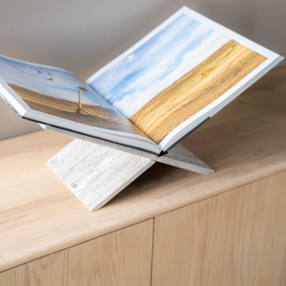 By-Boo Boekenstandaard 'Tsun' Marmer afbeelding 1