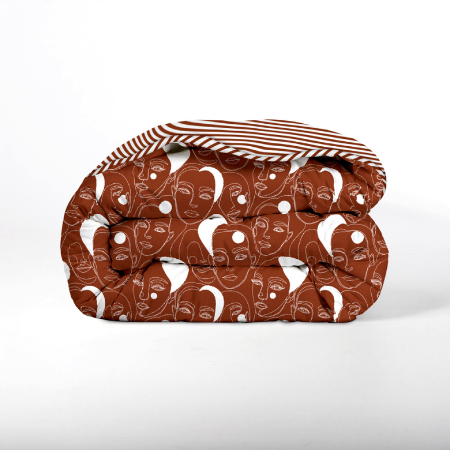 1+1 Gratis Wasbaar Easy Dekbed Zonder Overtrek - Zonder Overtrek - Red Faces - Dekbed-Discounter.nl 1+1 Gratis Wasbaar Easy Dekbed Zonder Overtrek - Zonder Overtrek - Red Faces - Dekbed-Discounter.nl afbeelding 1