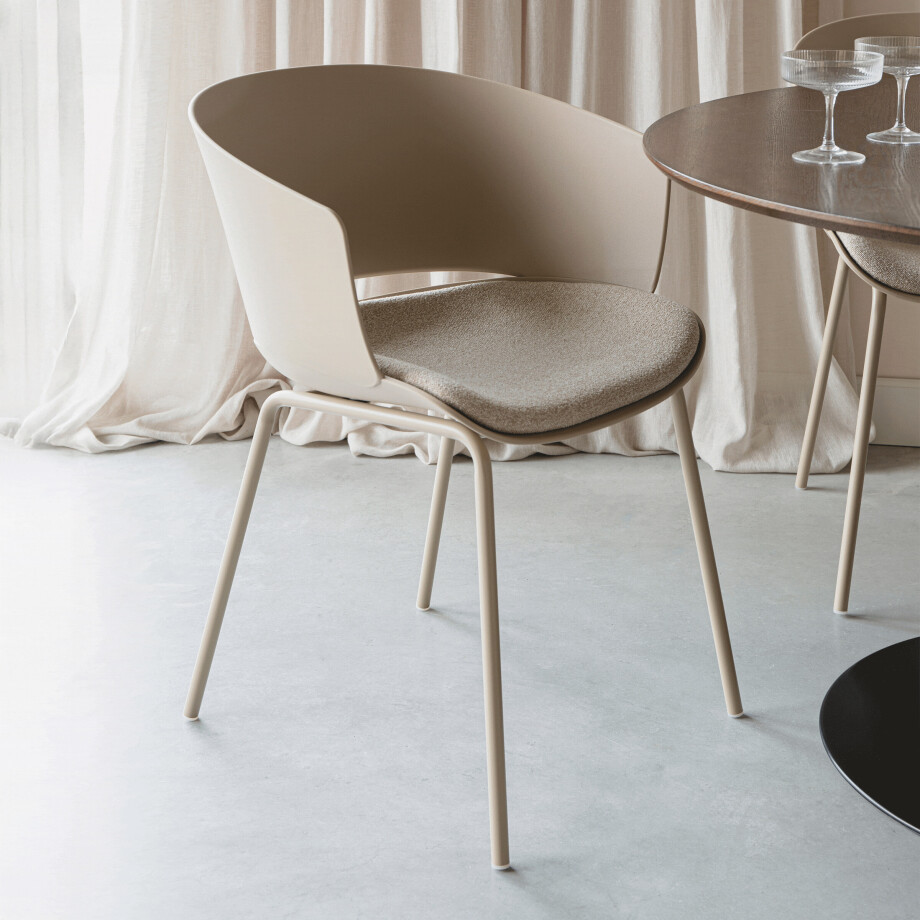 ZILT Eetkamerstoel 'Elam' kleur Beige ZILT Eetkamerstoel 'Elam' kleur Beige afbeelding 1