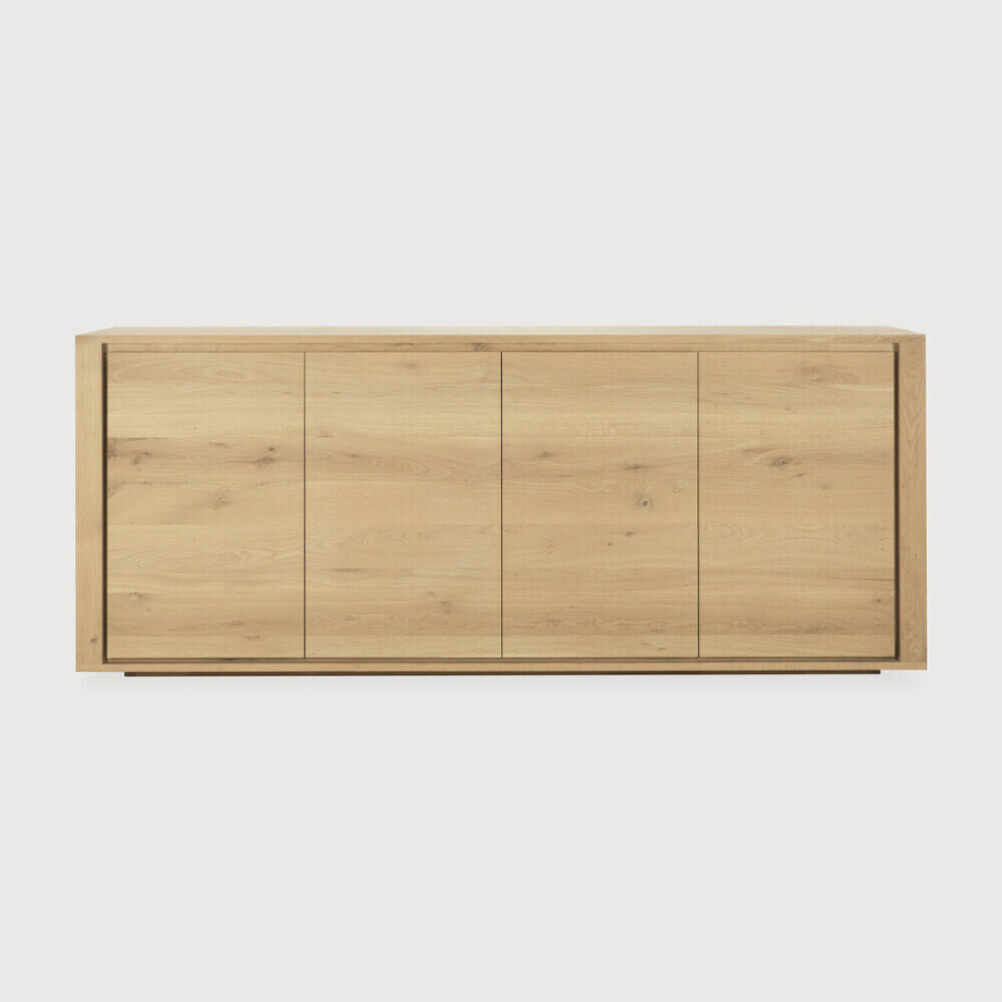 Ethnicraft Dressoir 'Shadow' Geolied Eikenhout, 203cm Ethnicraft Dressoir 'Shadow' Geolied Eikenhout, 203cm afbeelding