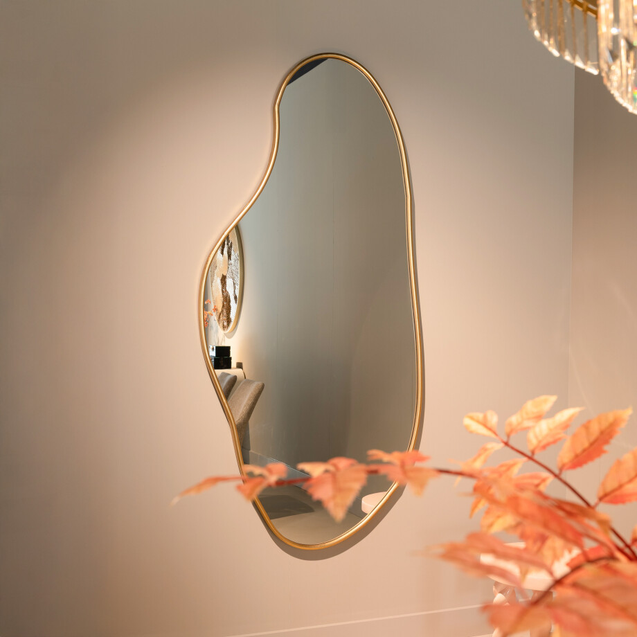 Richmond Organische Spiegel 'Alton' 183 x 85cm, kleur Brushed Gold Richmond Organische Spiegel 'Alton' 183 x 85cm, kleur Brushed Gold afbeelding 1