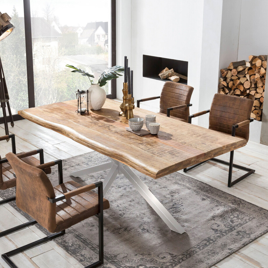 Artistiq Boomstam Eettafel 'Rochelle' Mangohout, 180 x 90cm, kleur Zilver Artistiq Boomstam Eettafel 'Rochelle' Mangohout, 180 x 90cm, kleur Zilver afbeelding