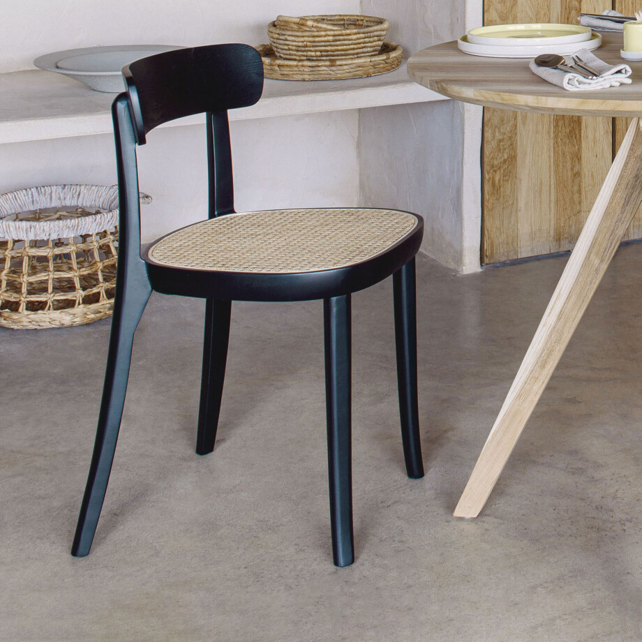 Kave Home Eetkamerstoel 'Romane' Rotan / Webbing, kleur Zwart afbeelding 1