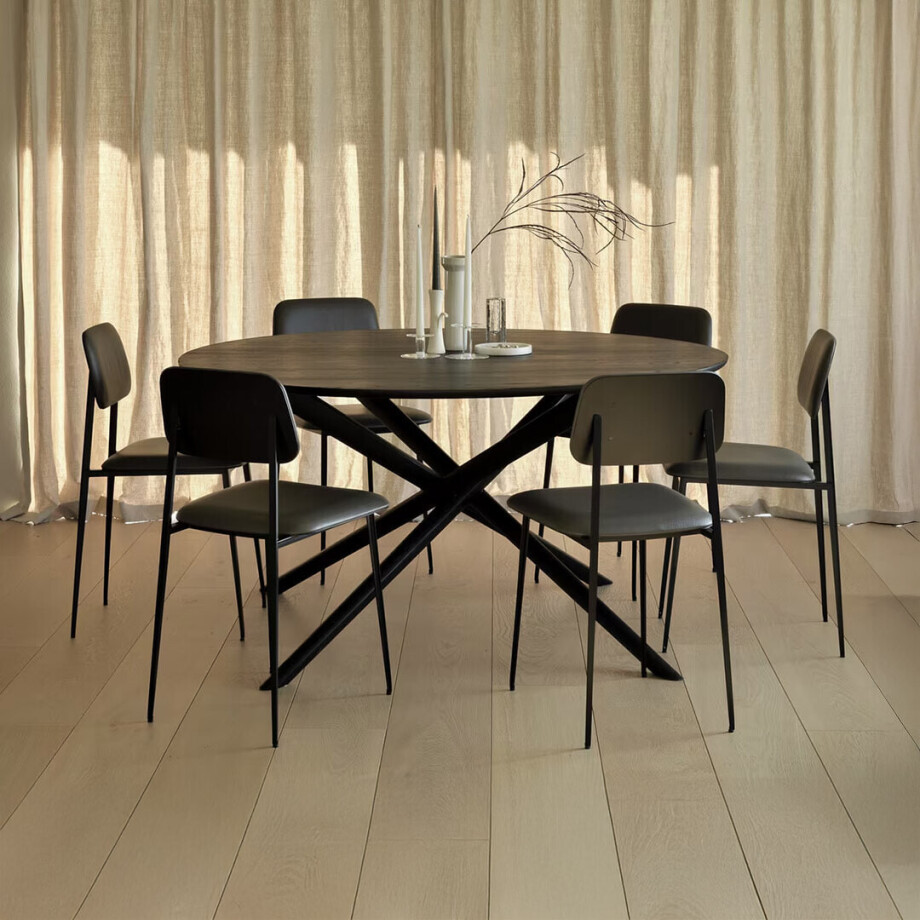 Ethnicraft Ronde Eettafel 'Mikado' Gevernist Eikenhout, 150cm, kleur Zwart Ethnicraft Ronde Eettafel 'Mikado' Gevernist Eikenhout, 150cm, kleur Zwart afbeelding 1